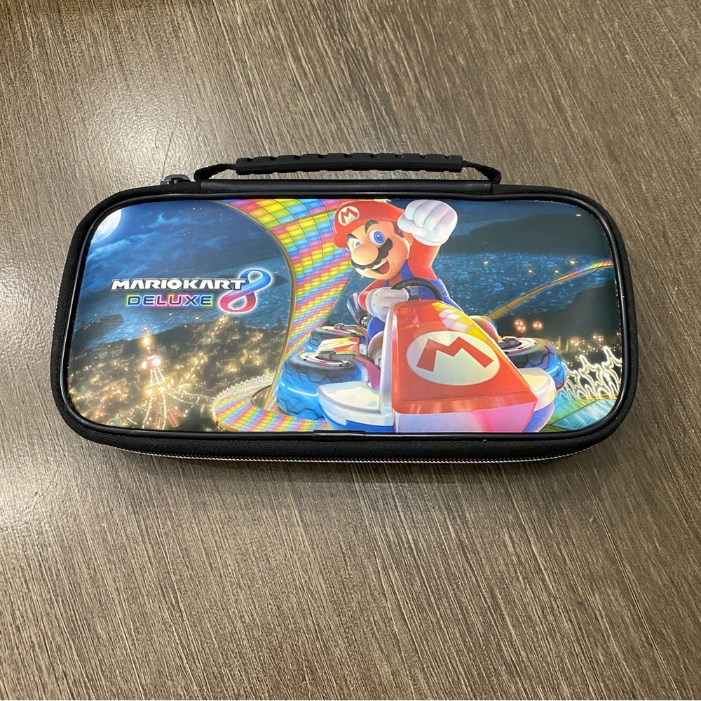 Mario Kart Deluxe 8 Travel Case - Multicolor Mario Design